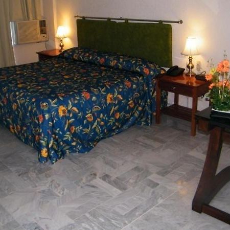 Parque Inn Hotel & Suites Коацакоалкос Екстериор снимка